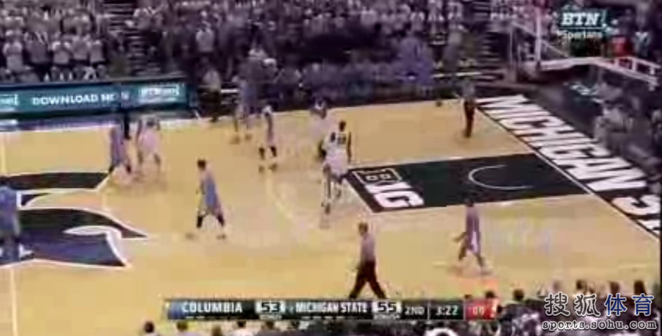 根据球员特 根据球员特